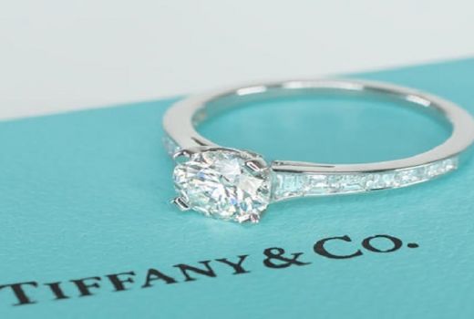 Wow, Louis Vuitton Beli Perusahaan Perhiasan Tiffany Rp 225 T - GenPI.co