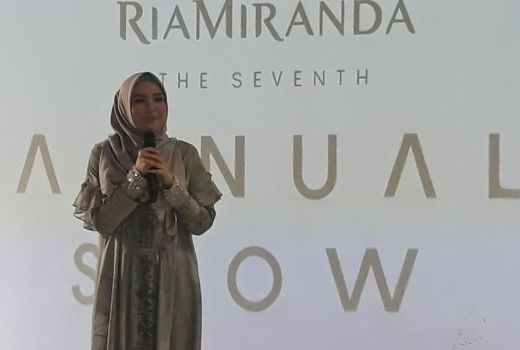 10 Tahun di Dunia Fashion , Ini Rahasia Sukses Ria Miranda - GenPI.co