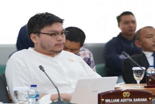Politikus PSI William Tak Gentar Sanksi yang Diberikan BK DPRD - GenPI.co