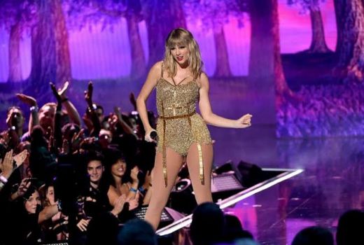 Taylor Swift Borong Piala AMA, Lebih Banyak dari Michael Jackson - GenPI.co
