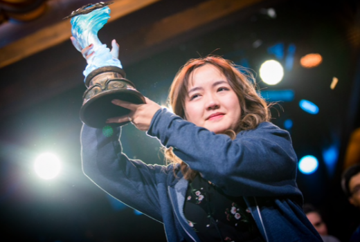 Li Xiaomeng, Perempuan Pertama yang Menang Turnamen E-Sport - GenPI.co