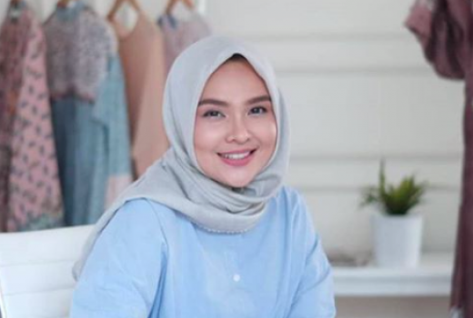 Ria Miranda Ungkap Tren Busana Muslim 2020 - GenPI.co