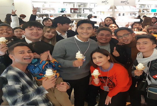 Liburan ke Negeri K-Pop, Raffi dan Nagita Bertemu Siwon Suju - GenPI.co