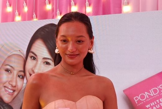 Sederhana! Begini Lho Cara Asmara Abigail Jaga Kemulusan Kulitnya - GenPI.co