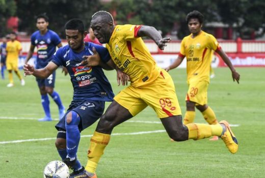 Bhayangkara FC vs Arema FC 1-0, Mantan Tega Beri Luka - GenPI.co