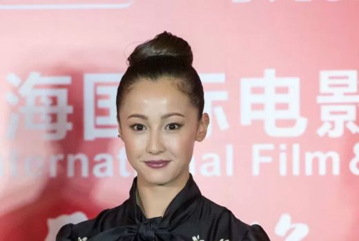 Aktris Cantik Erika Sawajiri Akui Konsumsi Narkoba - GenPI.co