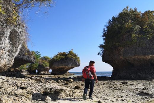Indah Banget! Pantai Bahari, Raja Ampatnya Buton - GenPI.co