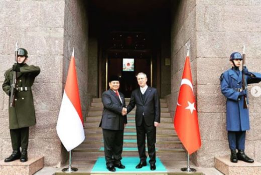 4 Gaya Prabowo Subianto di Turki, Pasukan Elite Pun Hormat - GenPI.co