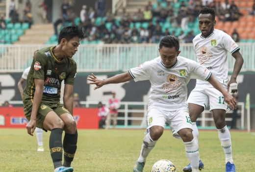 9 November 2019 Cukup Ceria, Persebaya Imbangi PS Tira Persikabo - GenPI.co