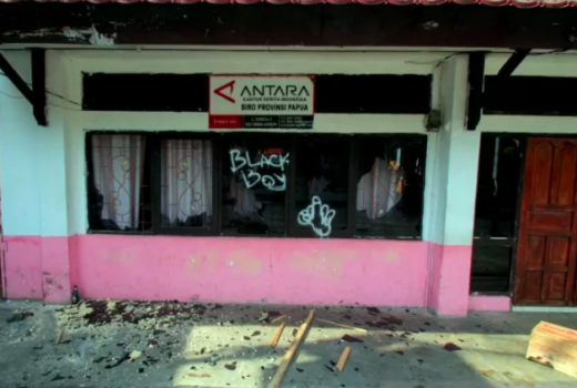 Kantor Berita ANTARA Biro Papua Hancur Dirusak Massa Demo - GenPI.co