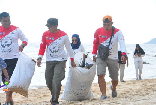 Gerakan Menghadap Laut di Gorontalo Kumpulkan 2,5 Ton Sampah - GenPI.co