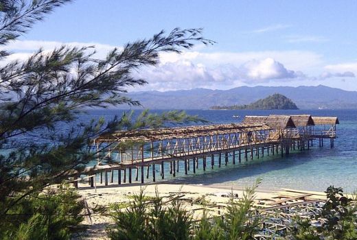 Kisah Dermaga Kayu Pulau Saronde yang Romantis - GenPI.co