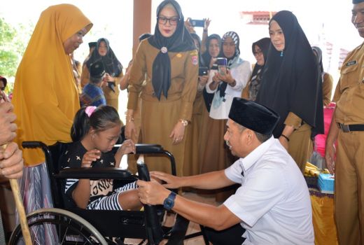 Pemkab Bone Bolango Salurkan Bantuan Pada Penyandang Disabilitas - GenPI.co