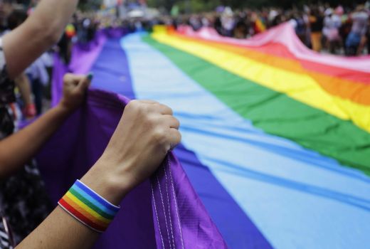 Heboh Admin Twitter Puspen TNI Unggah Komik Soal LGBT - GenPI.co