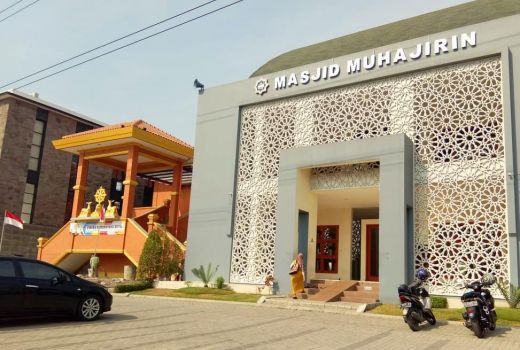 Toleransi, 6 Tempat Ibadah Beragam Agama Berjejer di Surabaya - GenPI.co