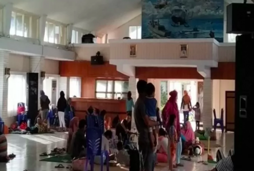Mencekam, Warga Papua Masih Mengungsi di Pangkalan TNI AL - GenPI.co