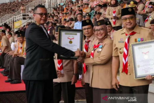 Aksi Kolosal 17.000 Anggota Pramuka Raih Rekor MURI - GenPI.co