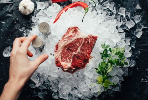 Lagi Punya Banyak Stok Daging Qurban? Ini Cara Menyimpannya - GenPI.co