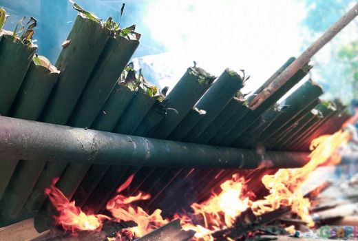 Dimasak dalam Bambu, Kuliner Khas Toraja ini Makyus Banget! - GenPI.co