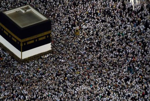 Imam Besar Libya : Haram Hukumnya Naik Haji Berkali-kali - GenPI.co