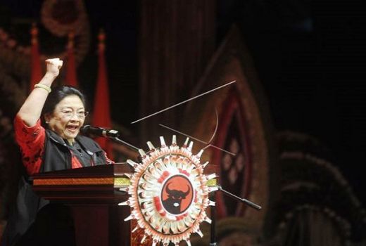 Kongres V PDIP Angkat Megawati Sebagai Ketua Umum Kembali - GenPI.co