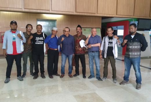 Tolak Relokasi Pulau Komodo, Warga Ingin Temui Jokowi Langsung - GenPI.co