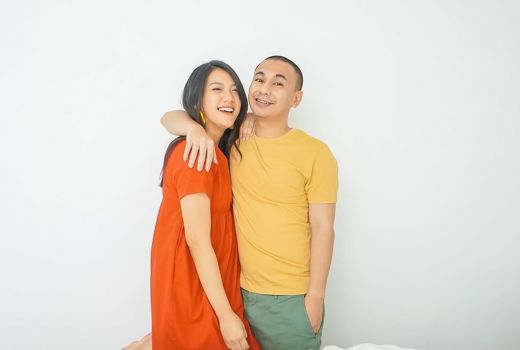 Berkah Ramadan, Istri Raditya Dika Hamil Anak Kedua - GenPI.co