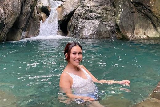 Kala Ayu Ting Ting Basah-basahan di Curug Leuwi Hejo - GenPI.co