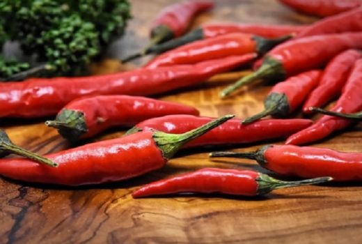 Lagi Galau, Coba Dah Makan Cabai Langsung Jos - GenPI.co