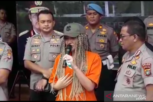 Sambil Terisak, Lucinta Luna Mengaku Menyesal Pakai Narkoba - GenPI.co