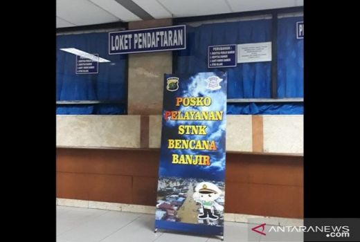 Polda Meto Buka Posko Layanan STNK Korban Kebanjiran - GenPI.co