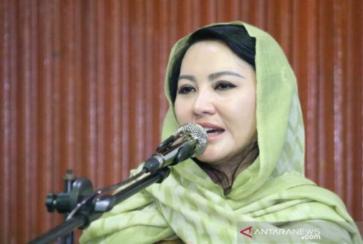 Bupati Landak: Sudah Cantik, Perhatian dengan Warga Juga! - GenPI.co