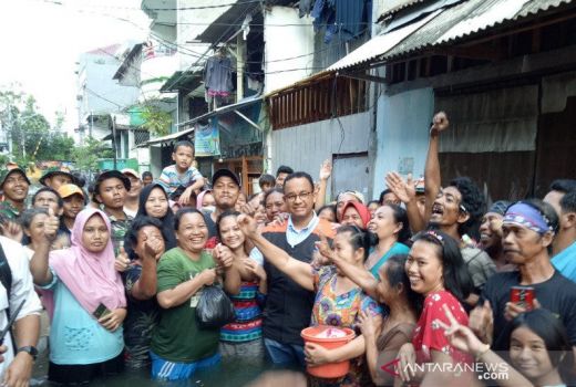 Warga Korban Banjir Gugat Gubernur DKI Anies Baswedan - GenPI.co