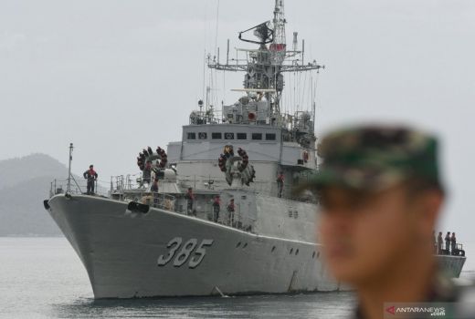 China Jangan Macam-macam, 5 Kapal Perang TNI Siaga di Natuna - GenPI.co