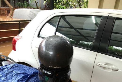 Mobil Rubicon Ketua MPR Terendam Banjir - GenPI.co