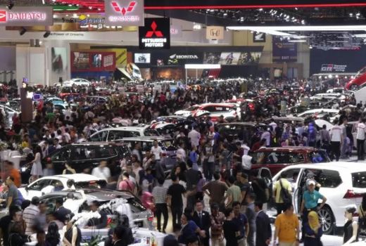 10 Merek Mobil Terlaris di Indonesia, Toyota Kalahkan Honda - GenPI.co
