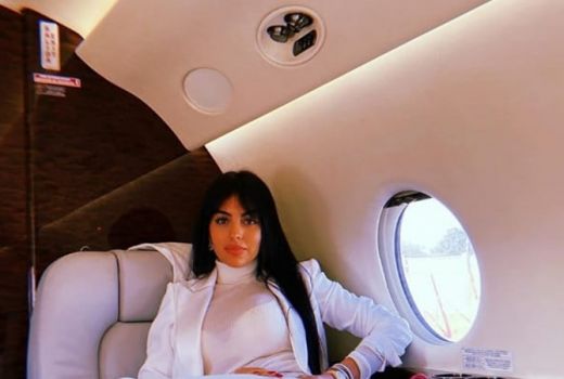 Tubuh Sempurna Pacar Ronaldo, Pria Jangan Lihat Foto Ini Please! - GenPI.co