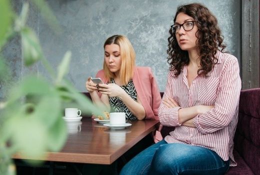 3 Zodiak yang Suka Iseng Bikin Kesal Orang Lain - GenPI.co