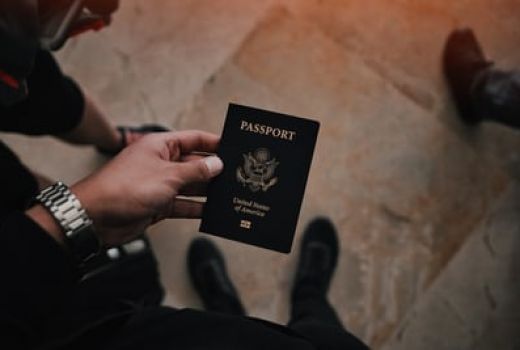 Pertama di Dunia, Chile Bikin Paspor Khusus Bebas Corona - GenPI.co