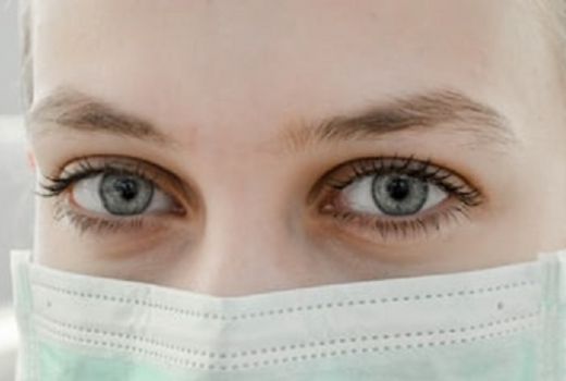 Awas, Jogging Sambil Pakai Masker Bisa Akibatkan Paru-paru Kolaps - GenPI.co