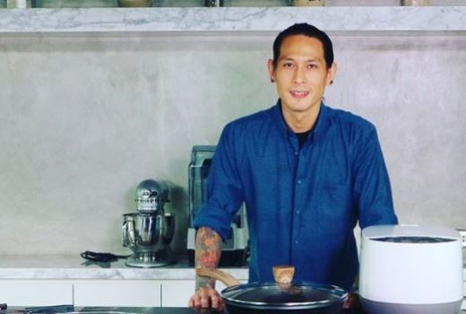 Hah, Chef Juna Suka Sesama Jenis? - GenPI.co