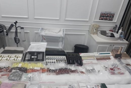  Polisi Gerebek Klinik Kecantikan Ilegal di Senayan - GenPI.co