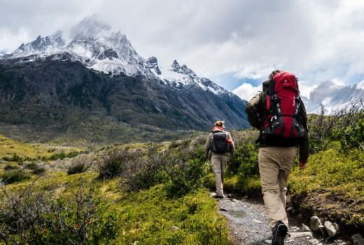 Siapa Bilang Diet Tak Boleh Naik Gunung? Simak 5 Tips Jitunya - GenPI.co