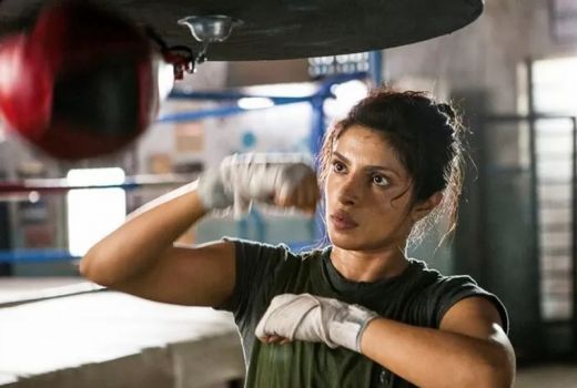 Wohooo, Priyanka Chopra Bakal Bintangi Matrix - GenPI.co
