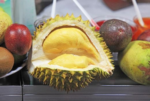 7 Manfaat Durian,  Bikin Kuat Hohohihi Juga Loh! - GenPI.co