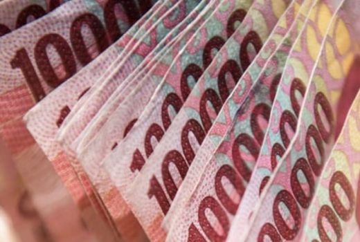 Waduh! Kurs Tengah Melemah ke Rp 13.726/USD - GenPI.co