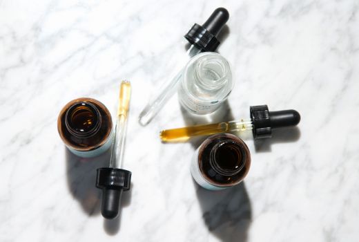 Usir Wajah Bruntusan dengan Serum Lokal Berikut - GenPI.co
