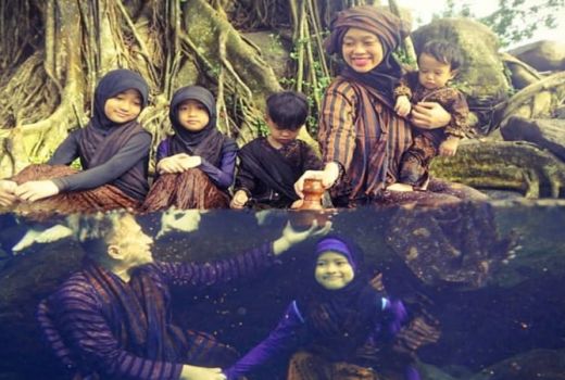 Keren! Foto Keluarga Irfan Hakim di Umbul Sigedang Dipuji Netizen - GenPI.co