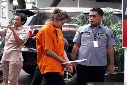 Pemain Film Air Terjun Pengantin Ditangkap Polisi Pakai Kokain - GenPI.co