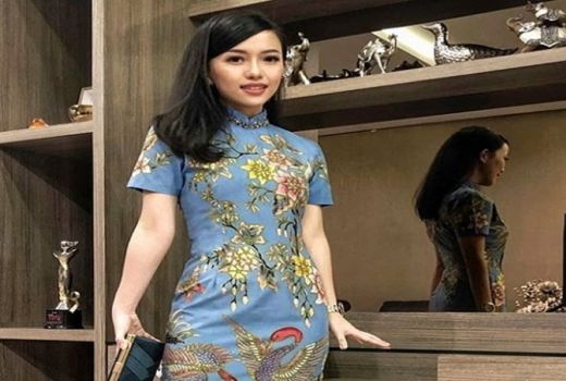 Cantik dan Masih Muda, Dea Valencia Sudah Jadi Pengusaha Batik - GenPI.co